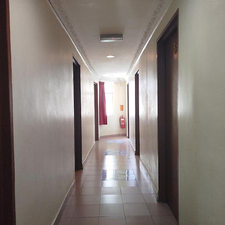 Sentosa Villa Hotel Klang Buitenkant foto