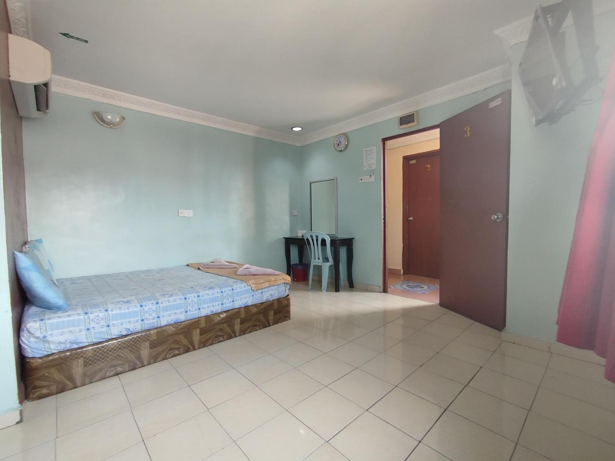 Sentosa Villa Hotel Klang Buitenkant foto