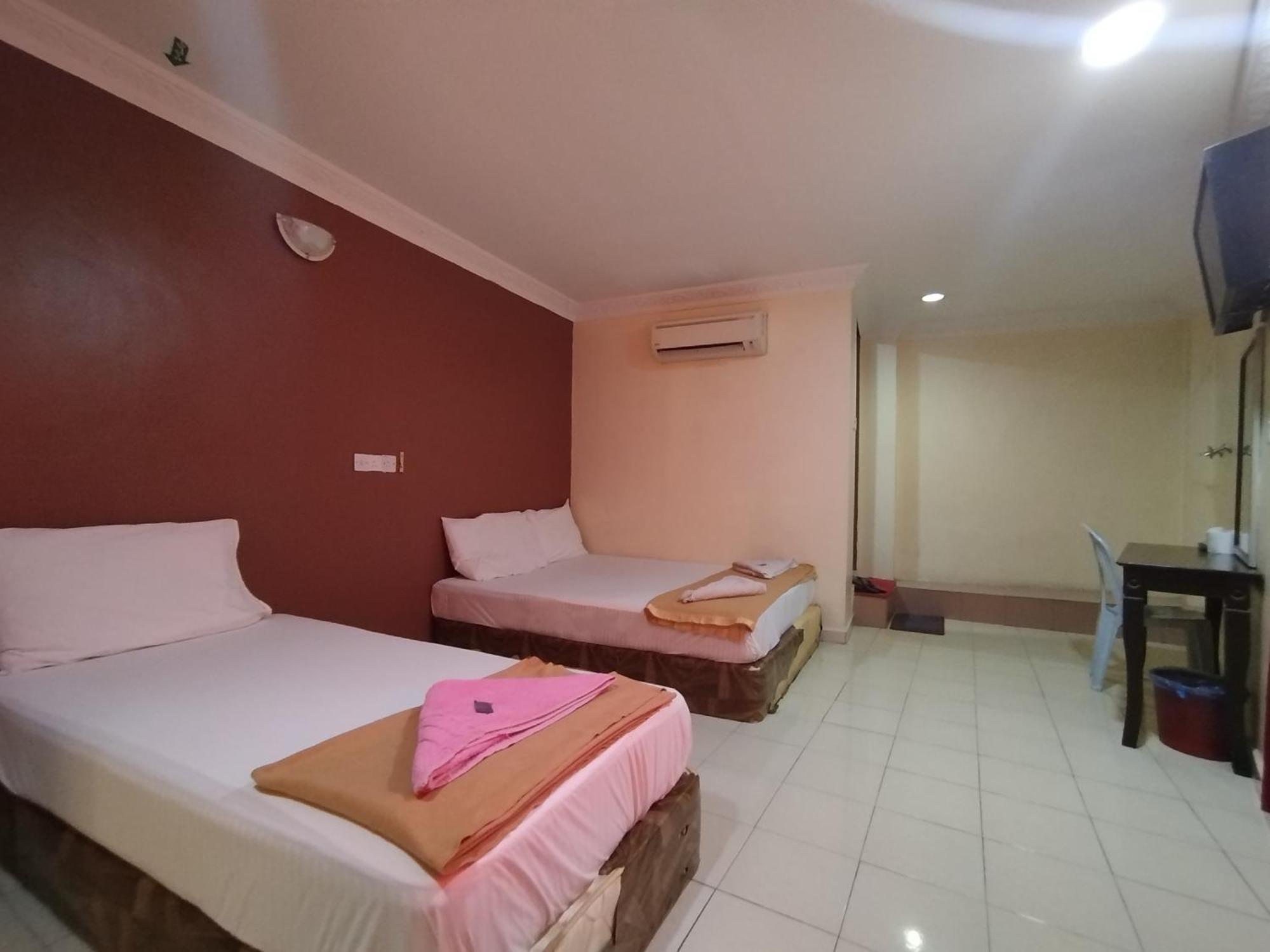 Sentosa Villa Hotel Klang Buitenkant foto