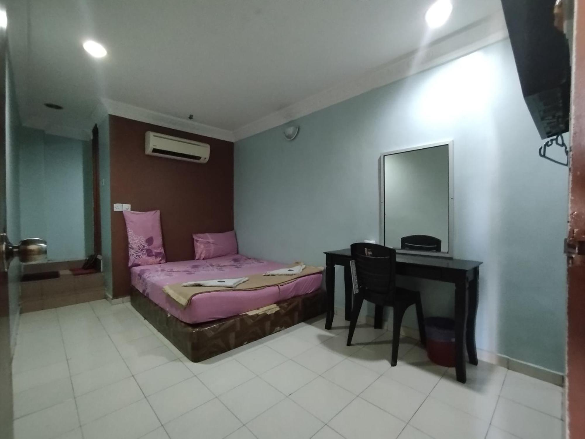 Sentosa Villa Hotel Klang Buitenkant foto